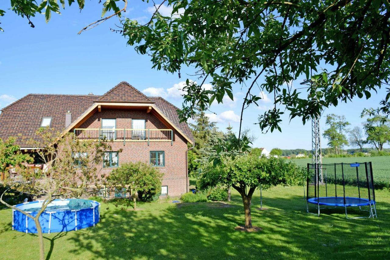 Ferienwohnung Zudar Auf Ruegen מראה חיצוני תמונה